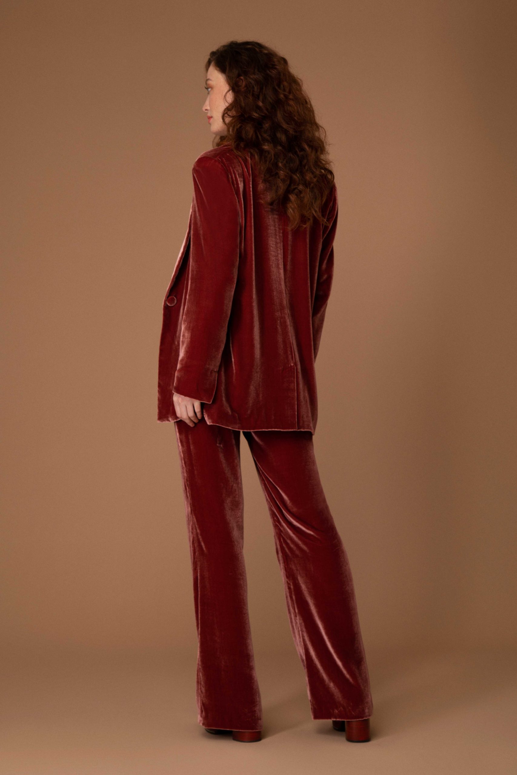joanna-lyle4298web