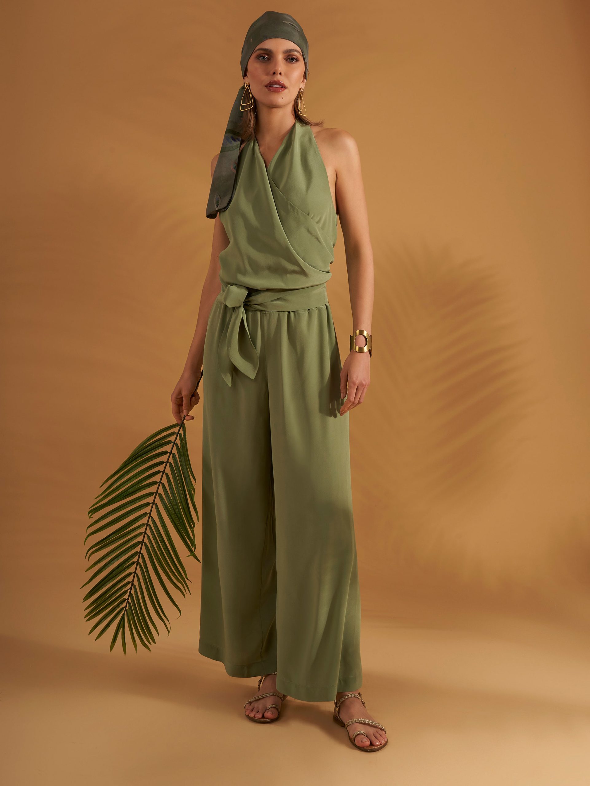 Joanna_Lyle_Look11_611web