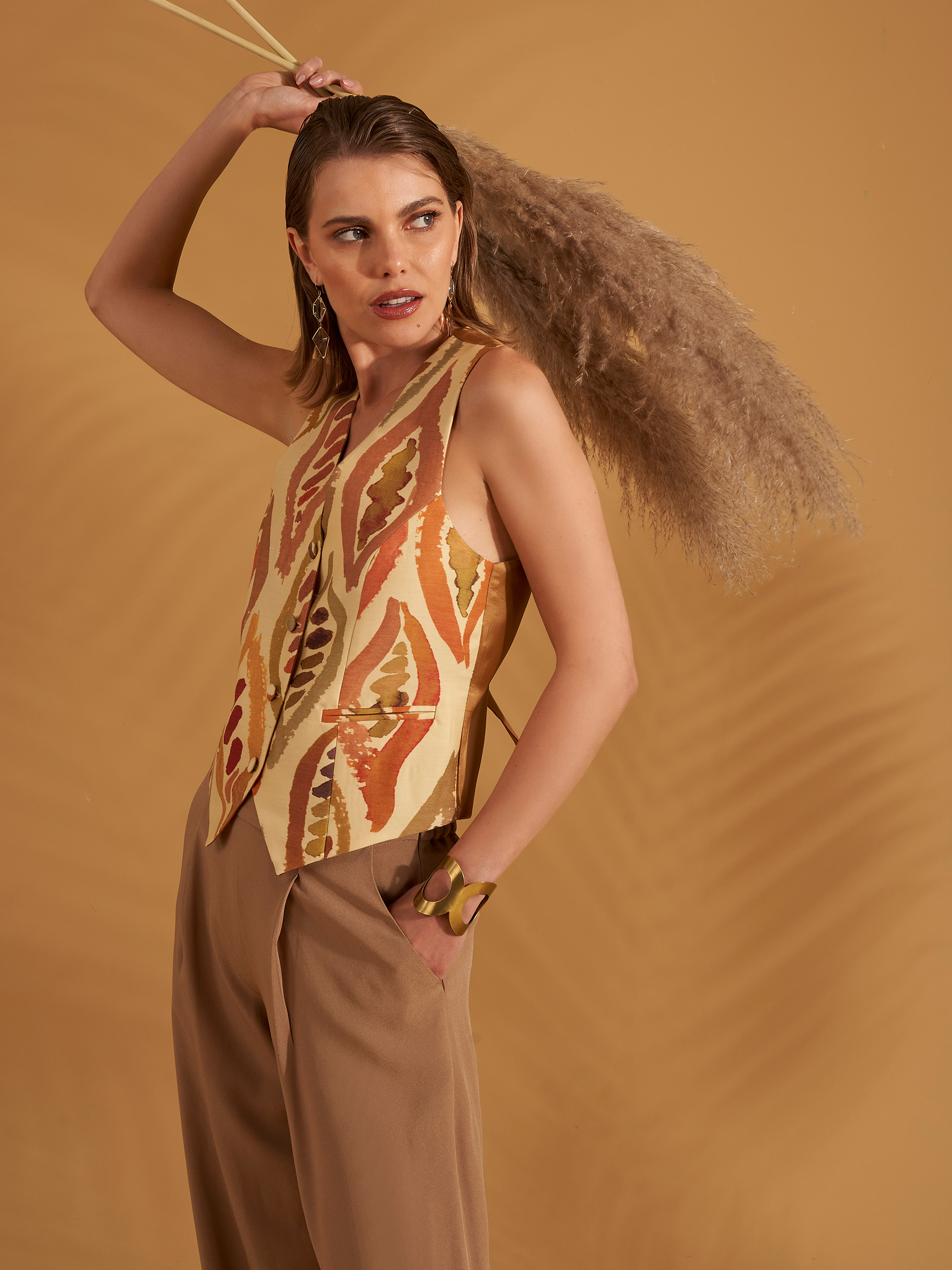 Greta Waistcoat in Apricot Fiamme
